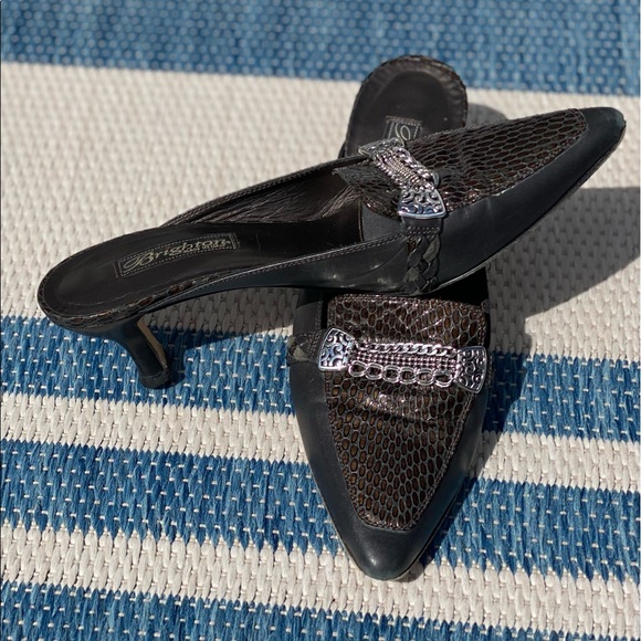 Brighton Womens Snakeskin Leather kitten heel slides with Amazing silver detail! - Picture 6 of 7